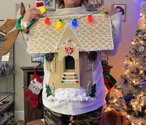 Gingerbread Ugly Sweater Diy, Gingerbread House Costume, Funny Ugly Sweater Ideas, Creative Ugly Christmas Sweater, Ugly Christmas Sweater Diy Funny, Reindeer Diy, Xmas Costumes, Diy Christmas Sweater, Ugly Sweater Diy