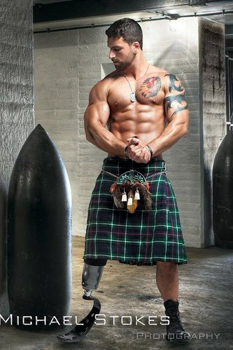 These Photos Of Wounded Veterans Are Both Sexy And Inspiring - BuzzFeed News ~ these photos are fantastic! The men are amazing for so many reasons Michael Stokes, Scottish Man, Wounded Warrior, Men In Kilts, Male Photography, Komplette Outfits, Kilt, Male Beauty, Bearded Men