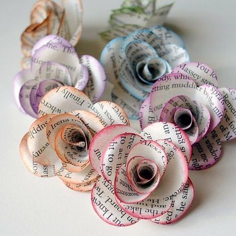 Diy paper flowers. - maybe put a bunch of these in a jar (overflowing) for decoration? Diy Crafts To Do At Home, Handmade Flowers Tutorial, Fun Crafts For Teens, Diy Summer Crafts, Diy Crafts For Teens, Diy Projektit, Pinterest Diy Crafts, Newspaper Crafts