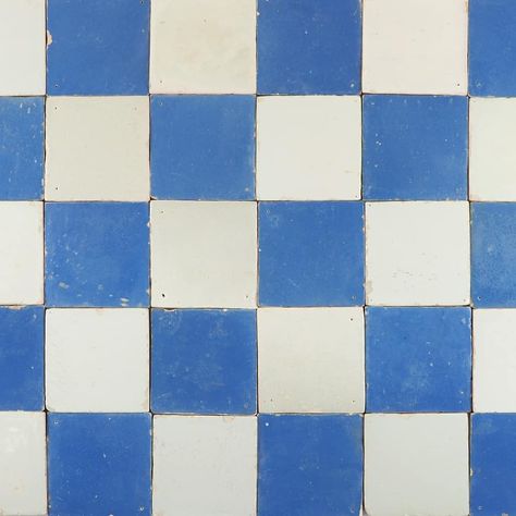 Blue Tile Aesthetic, Blue And White Tiles Bathroom, Brazilian Tiles, Blue And White Tile Bathroom, Blue And White Backsplash, White And Blue Tile, Blue White Tile, Kitchen Backplash, Blue Floor Tile