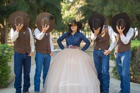 Champagne Chambelan Outfits Vaquero, Charro Chambelanes Outfits Quinceanera, Ranch Style Quinceañera, Vaquero Quinceanera Chambelanes, Vaquero Chambelanes Outfits, Cowgirl Quinceanera Ideas, Chambelanes Outfits Quinceanera Vaquero, Damas And Chambelanes Outfits, Quinceanera Court Outfits