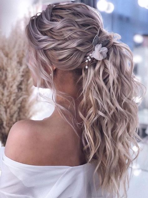 Blond Rose, Rose Gold Hair Accessories, Gold Hair Comb, Flower Hair Comb, Wedding Hair Clips, Bridal Hair Vine, Rose Gold Hair, Trending Hairstyles, Hair Vine