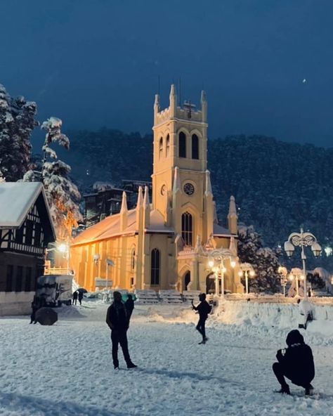 Shimla Aesthetic, Winter Season Aesthetic, Season Aesthetic, Bike Bmw, Baba Image, Dress Book, Dream Place, Ooty, Shimla