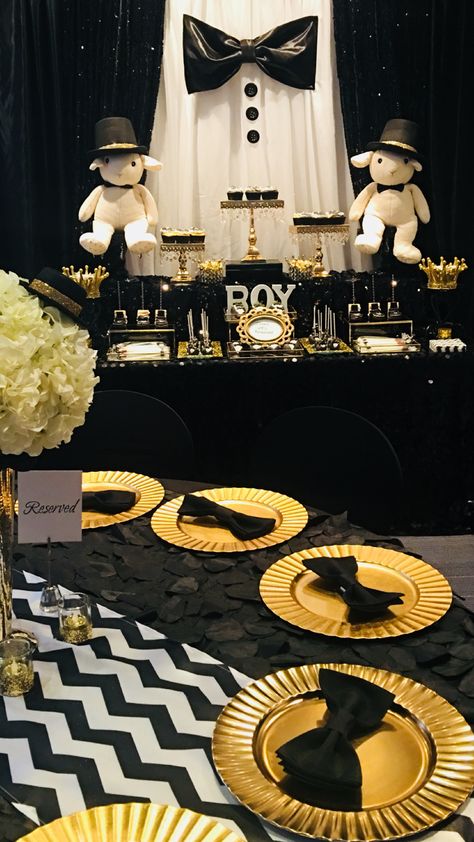 Burberry Baby Shower Ideas, Little Gentleman Baby Shower Ideas, Black Baby Shower Ideas, Baby Boy Sip And See, Black Gold Baby Shower, Church Backdrop, Fancy Baby Shower, Shower Black, Couple Pregnancy Photoshoot