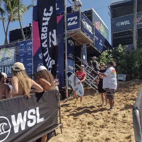 The Wrong Mr. Right / Queens Cove / Hannah Nielson / Wyatt Rhodes Surfing Competition Aesthetic, Surf Competition Aesthetic, Wsl Surf, Pipeline Surf, Surfing Competition, Surfer Life, John Florence, Surfer Vibes, Surf Competition