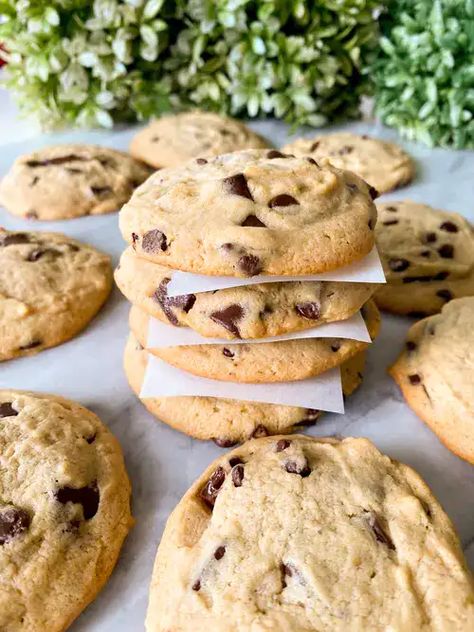 Sourdough Discard Cookies Healthy, Easy Sourdough Cookie Recipes, Honey Sweetened Chocolate Chip Cookies, Macro Friendly Sourdough Recipes, Vegan Discard Recipes, Chocolate Chip Cookies With Maple Syrup, Fed Sourdough Starter Recipes, Healthy Sourdough Cookies, Vegan Sourdough Cookies