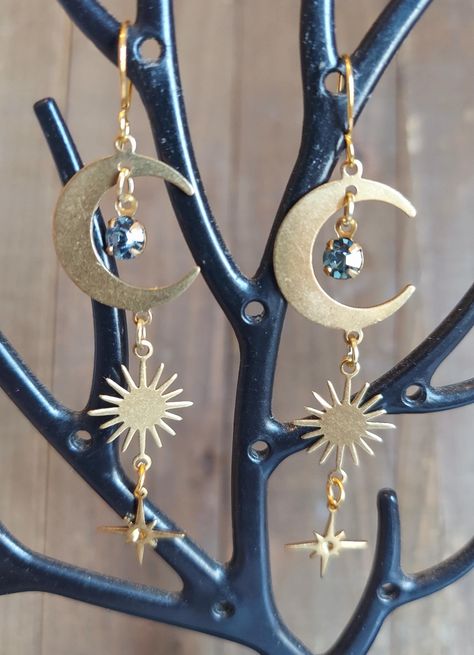 Brass crescent moon earrings, celestial earrings, boho earrings, moon phase earrings, witchy earrings, gypsy earrings, sun and moon earrings Witchy Earrings, Earrings Moon, Celestial Earrings, Crescent Moon Earrings, Moon Earrings, Earrings Boho, Moon Phases, Crescent Moon, Boho Earrings