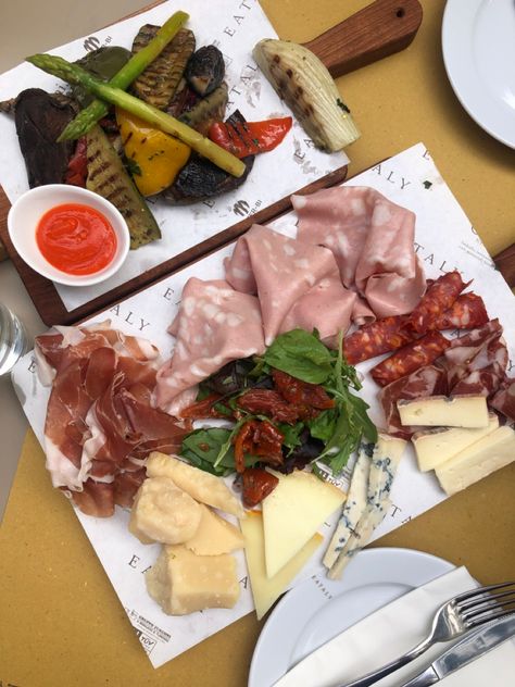 Sharing food board from Eataly in london. Containing a board with various cheeses and Italian meets. As well as a roasted vegetable platter. Sharing Platters, Italian Meats, Roasted Veggies, Cheese Board, Salad, Cheese, Meat