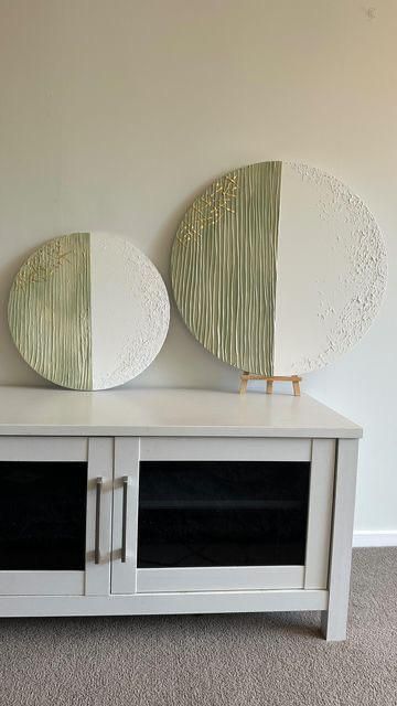 Textured Canvas Art Circle, Round Canvas Texture Art, Round Textured Art, 3d Relief Art, Circle Canvas, Circle Painting, Boho Painting, Home Decor Boxes, Plaster Wall Art