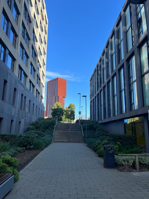 #university #universityofleeds #leeds #yorkshire #architecture #urban #city #summer #photography City Summer, Urban City, Summer Photography, Leeds, Yorkshire, University, Architecture, Lifestyle, Photography