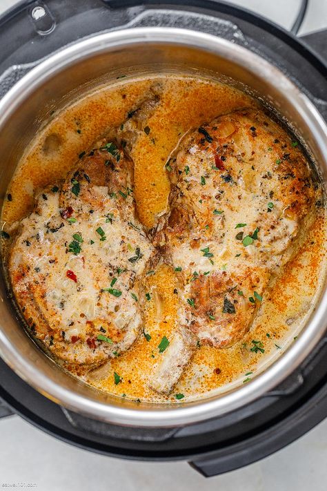 Instant Pot Pork Chops in Creamy Mushroom Sauce - #porkchops #instantpot #recipe #eatwell101 - The perfect meal for busy weeknights. These Instant Pot pork chops are an easy and delicious dinner recipe your whole family will love.  - #recipe by #eatwell101 Instapot Creamy Porkchops, Boneless Pork Chop Recipes Instant Pot Cream Of Mushroom, Porkchops Instantpot, Rice Cream Of Mushroom, Crockpot Express, Rice Cream, Pork Chops And Rice, Instant Pot Pork Chops, Keto Pork