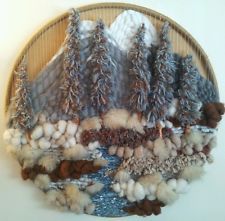 Wall Hanging Textile, Circular Weaving, Finger Weaving, Wool Wall Hanging, Fiber Art Projects, Peg Loom, Yarn Wall Art, Tapestry Woven, Woven Tapestry