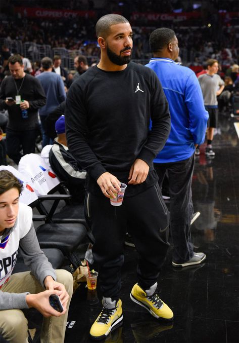 #SoleWatch: Drake Watches the Clippers Play in the 'Tokyo 23' Air Jordan 5 Hip Hop Look, Drake Fashion, Look Hip Hop, Champagne Papi, Drake Clothing, Drizzy Drake, Drake Ovo, Drake Drizzy, Drake Graham