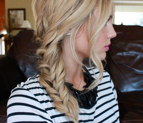 IMG_4511 Fake Fishtail Braid, Elanna Pecherle, Fishtail Braid, Cool Braids, Fish Tail Braid, Hard Time, Girls Out, Beauty Blogger, Hair Inspo