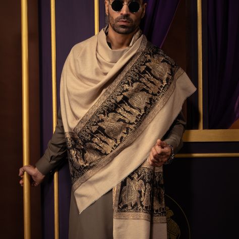 Chronicles of The Orient. #pashtush #pashtushindia #vintage #luxury #pashminas #pashtushshawls #pashminas #shawls #orientexpress #paisley #luxurylifestyle Mens Shawl, Black Shawl, Orient Express, Mens Fashion Classy, August 1, Fashion Classy, Luxury Lifestyle, Men Fashion, Shawl