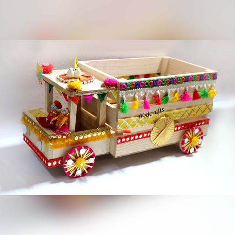 Exclusive festive hampers for Lohri and Makar Sankranti . . . a perfect blend of tradition and contemporary style. Visit us at Wedcrafts where every creation reflects timeless elegance. DM to order or connect with us at 9818121670. #wedcrafts #delhi #Gifting #FestiveHamper #FestivalSeason #GiftforEverySeason #LohriCelebration #MakarSankranti #FestivalGifting #SeasonalGifting #ExclusiveHampers #FestiveSpirit #GiftingMadeSpecial #uniquecreations #CelebrateWithUs Wedding Rukhwat, Festive Hampers, Makar Sankranti, Wedding Crafts Diy, Wedding Crafts, Centre Pieces, Seasonal Gifts, Crafts Diy, Festival Season