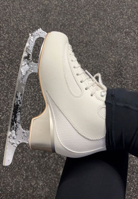 Edea Ice Fly Skates, Aesthetic Figure Skating, Winter Pic Ideas, Figure Skater Aesthetic, Edea Figure Skates, Edea Skates, Figure Skating Aesthetic, Ice Skating Shoes, Skater Core