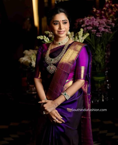 Kanchipuram Silk Blouse Designs, Saree Kanchipuram Silk, Violet Kanchipuram Saree, Aarti Ravi In Saree, Light Pink Kanchipuram Silk Saree, Latest Kanjivaram Silk Saree, Purple Silk Saree Wedding, Purple Colour Silk Saree, Oonjal Saree