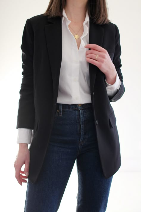 Style Bee Outfits, Working Outfit Women, Clothes Style Ideas, Office Style Outfits, Business Woman Style, Fran Lebowitz, Working Outfit, Business Casual Style, Casual Fashion Style