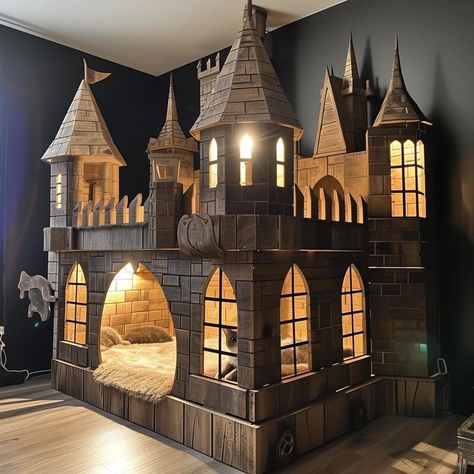 Castle Theme Bedroom, Castle Beds, Unusual Beds, Fluffy Bedroom, Beautiful Bed Designs, Grandkids Room, Castle Bed, Amazing Bedroom Designs, Theme Bedroom