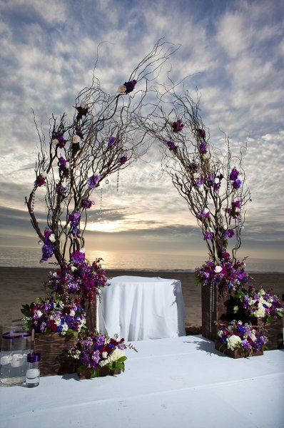 Nightime Beach Ceremony at The Sunset Restaurant - Malibu, California -  Photography: www.JudyTran.com Alter: www.floralfields.net Indoor Wedding Ceremonies, Arch Decoration Wedding, Ceremony Arch, Indoor Wedding, Wedding Cake Designs, Halloween Wedding, Wedding Set, Ceremony Decorations, Wedding Planners