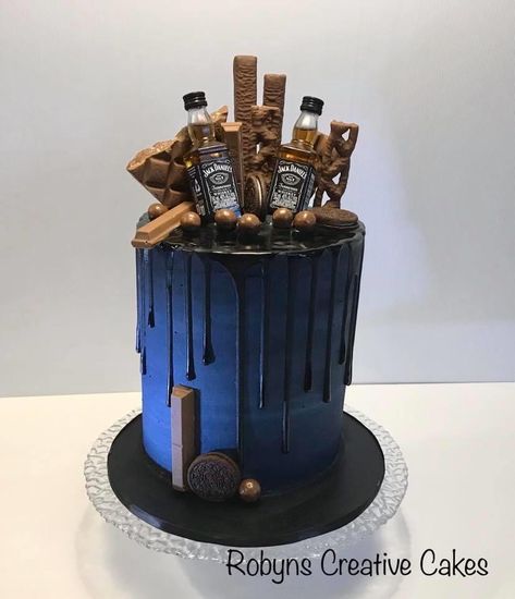 Mens alcohol jack daiels drip cake Diy Cake Ideas For Men, Alcohol Themed Cakes For Men, Birthday Cakes For Men Alcohol, Liquor Birthday Cake For Men, Alcohol Cake Designs For Men, 18th Birthday Cake Alcohol, Alcohol Cake Ideas For Men, Jack Daniels Cake, Birthday Cake For Father