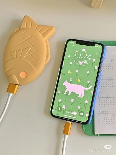 Cute Portable Charger, Capas Samsung, Live Now, Cute Little Things, Purim, Cute Room Decor, Portable Charger, Twitch Tv, Cute Phone Cases