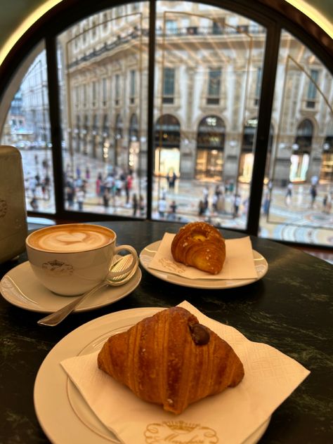 European Life, Italian Breakfast, Cozy Fall, Balayage, Milan, Brioche