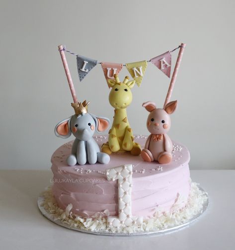 Cute animal cake Jungle Birthday Cakes, Chocolate Fondant Cake, Unicorn Stuff, Buttercream Cakes, Jungle Birthday, Animal Cake, Pink Animals, Bday Cake, Sugar Craft