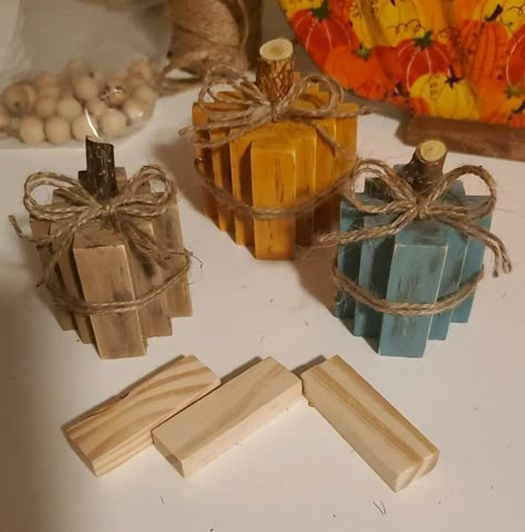 Pumpkin Jenga Blocks, Wooden Pumkin Decoration Ideas, Jenna Block Pumpkins, Jenga Block Pumpkins, Jenga Crafts Ideas, Jenga Ornaments, Inexpensive Halloween Decorations, 4x4 Wood Crafts, Jenga Crafts