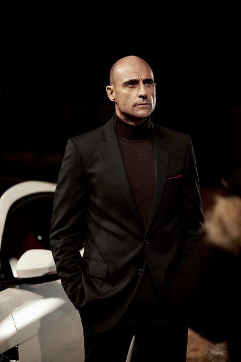 Mark Strong Actor, Bald Style, Shaved Head With Beard, Jlo Hair, Bald Men Style, Mark Strong, British Style Men, Bald Man, Actors Male