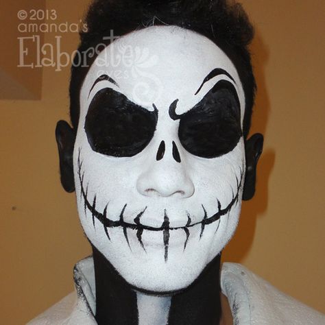 Jack Skellington Face Paint, Halloween Face Paint Scary, Mens Halloween Makeup, Face Painting Halloween Kids, Halloween Face Paint Designs, Easy Halloween Face Painting, Halloween Makeup Artist, Neon Face Paint, Guy Face