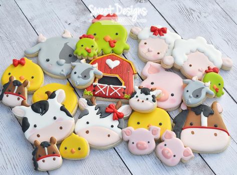 Farm Cookies, Pig Face, Twin First Birthday, Fancy Cookies, Farm Party, Animal Cookies, Farm Birthday, Line Work, Farm Theme