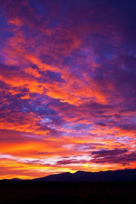 Sunset Sky Palette, Sunset Landscape Photography, Dramatic Sky, Purple Sunset, Colorful Clouds, Scenic Photos, Cozy Evening, Red Sunset, Sky Pictures