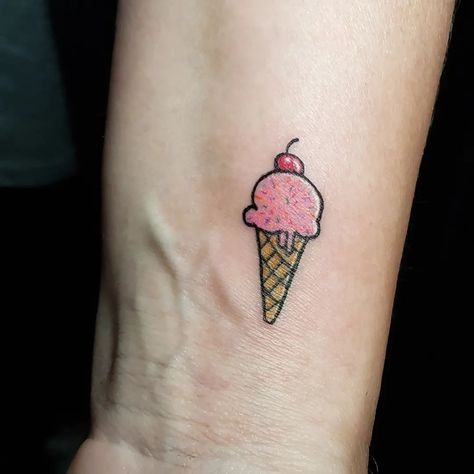 50 Amazingly Small Micro Tattoos That Make a Big Impression | Micro Tattoos A teeny-tiny tattoo can make an outsized impact. Take a look at these stunning micro tattoos. Culture Tiny Ice Cream Tattoo, Small Ice Cream Cone Tattoo, Ice Cream Tattoo Ideas, Food Tattoo Ideas, Ice Cream Cone Tattoo, Tatts Ideas, Ice Cream Tattoo, Tin Hearts, Food Tattoo