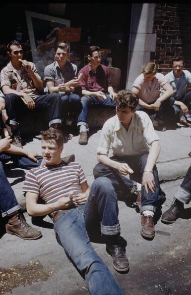 1950s Fashion Men, Greaser Hair, Teddy Girl, Alfred Eisenstaedt, Teddy Boys, Shoes Teen, Celebrity Design, Pierre Balmain, Men Street