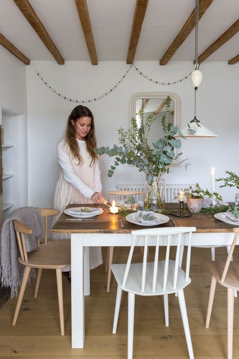 Scandinavian Cottage Interior, Scandi Dining Room, Nordic Cottage, Minimalist Cottage, Scandinavian Cottage, Mismatched Dining Chairs, Simple Cottage, Jason Williams, Period Living