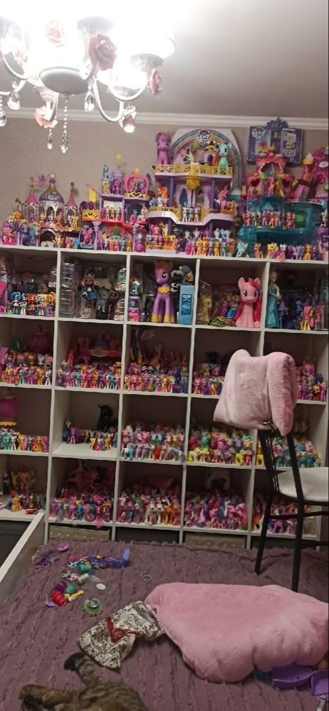 Mlp Toy Collection, My Little Pony Nostalgia, Mlp Room, Mlp Dolls, My Little Pony Aesthetic, Mlp Collection, Lps Collection, Mlp Toys, My Little Pony Collection