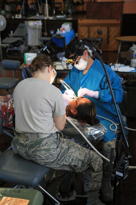 Military Nurse, Air Force Nurse, Dental Aesthetic, Army Basic Training, United States Air Force Academy, Air Force Women, Army Photo, Army Medic, Army Nurse