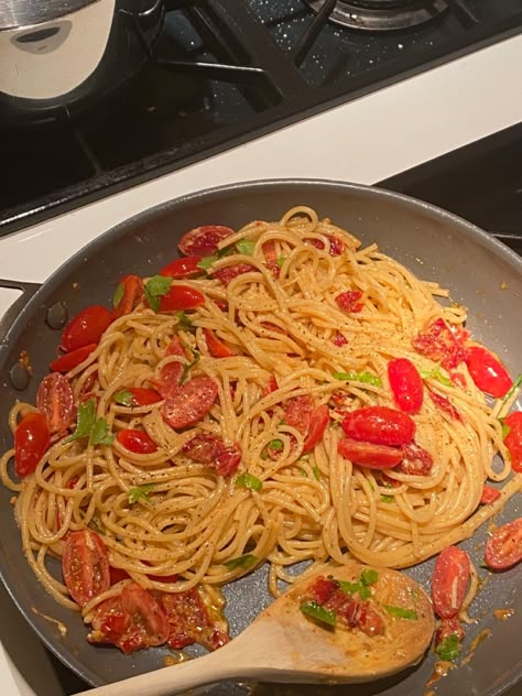 Spaghetti With Tomatoes, Pasta Food, Tomatoes, Spaghetti, Pasta