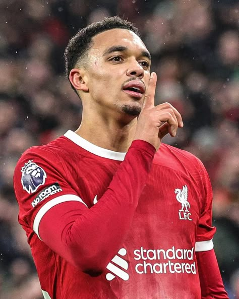 Trent Arnold Alexander, Trent Alexander Arnold Profile Pic, Trent Alexander Arnold Pfp, Trent Alexander Arnold Aesthetic, Alexander Arnold Liverpool, Liverpool Aesthetic, Arnold Liverpool, Liverpool Fc Team, Bellingham Brothers