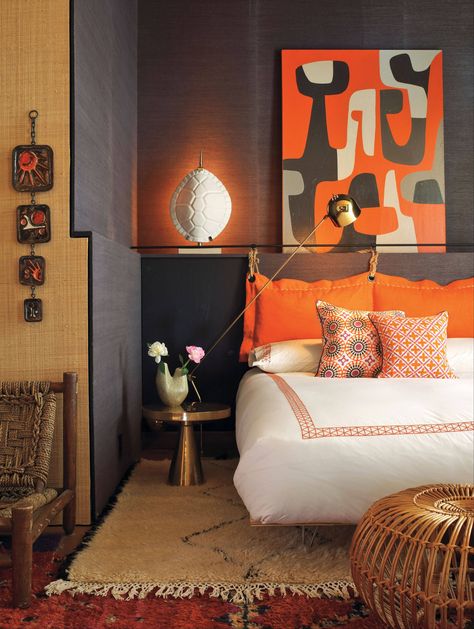 Orange plays a part in the decor at the home of Jonathan Adler and Simon Doonan year-round. Jonathan Adler Bedroom, Closet Doors Painted, Orange Rooms, Sophisticated Bedroom, Orange Home Decor, Mid Century Modern Bedroom, Shelter Island, Bedroom Orange, Futuristic Furniture