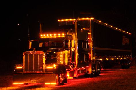 fergus truck show 032 | Dave | Flickr Custom Big Rig, Light Em Up, Custom Big Rigs, Show Trucks, Lowrider Cars, Kenworth Trucks, Peterbilt Trucks, New Photo Download, Big Rig Trucks