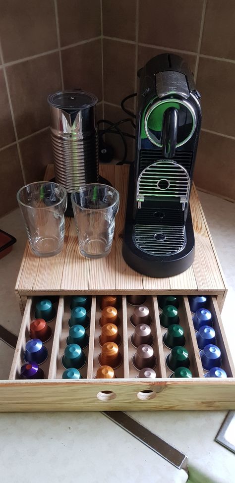 Nesspreso Pod Storage Ideas, Coffee Machine Pod Storage, Nesspreso Pod Storage, Coffee Station Ideas Nespresso, Nespresso Original Pod Storage, Espresso Pod Storage, Coffee Station Nespresso, Diy Nespresso Pod Holder, Nespresso Storage Ideas