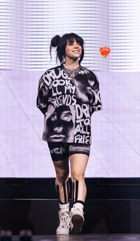 Billie Eilish Cardboard Cutout, Billie Eilish Full Body Photo, Billie Eilish Full Body Pics, Wednesday Makeup, Billie Eilish Concert Outfit, Beautiful Wednesday, Billie Eilish Outfits, Preformance Outfits, Cardboard Cutouts