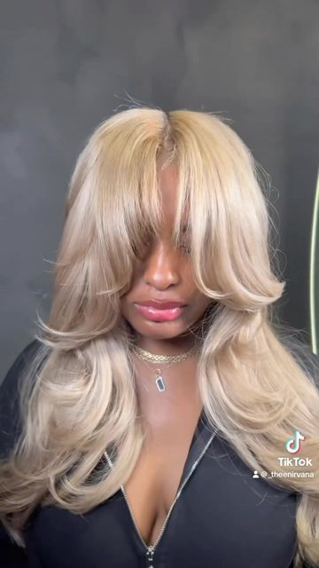 DAILY DOSE OF HAIR™️ on Instagram: "@theenirvana B O D Y 🤩😮‍💨" Flipped Layers Haircut, Blonde Hair On Black Hair, Blonde Hair Styles Black Women, Blonde On Black Women, See In Weave Hairstyles Black Women, Blonde Wig Hairstyles, Blond Wig, Blonde Weave, Wigs Hairstyles