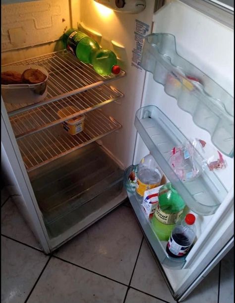 No Food Stuff In The Fridge, Empty Refrigerator Food, No Food In Fridge, Empty Fridge Picture, Fridge Photography, Empty Refrigerator, Tyler Thomas, Favelas Brazil, Empty Fridge