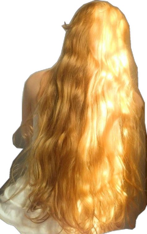 Glowing Blonde Hair, Golden Blonde Aesthetic, Woman With Long Blonde Hair, Golden Blonde Hair Aesthetic, Gold Hair Aesthetic, Golden Hair Aesthetic, Yellow Hair Aesthetic, Stella Winx Aesthetic, Stella Winx Club Aesthetic