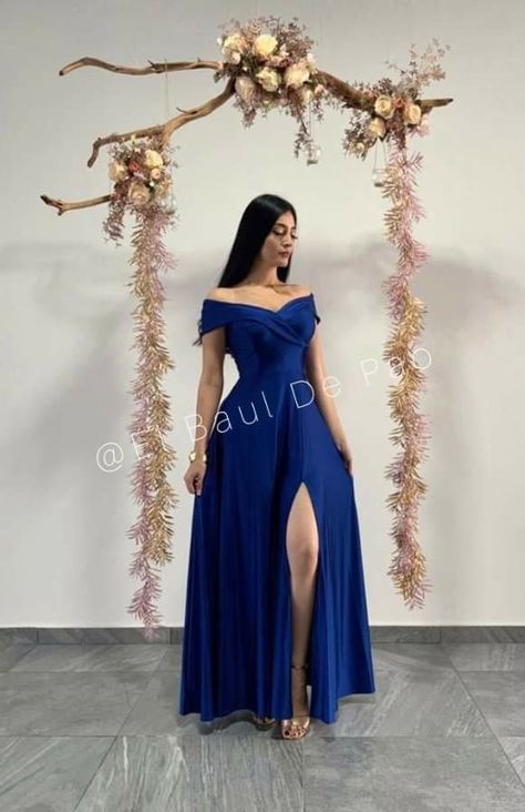 Classy Prom Dresses, Stunning Prom Dresses, Professional Tips, Blue Evening Dresses, Cute Prom Dresses, Pretty Prom Dresses, Graduation Outfit, Frock Design, Fashion Images