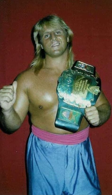 Owen Hart, Hitman Hart, Professional Wrestlers, Wrestling Stars, Kenny Omega, Wwe Legends, Band Of Brothers, Royal Rumble, World Champion